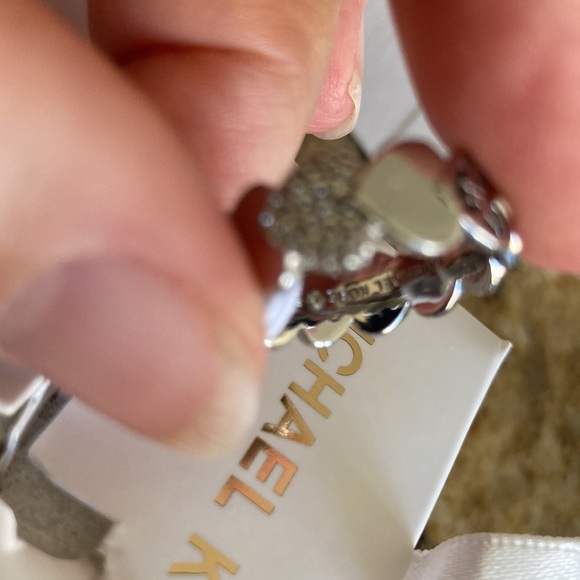 Michael Kors Ring - Picture 5 of 6